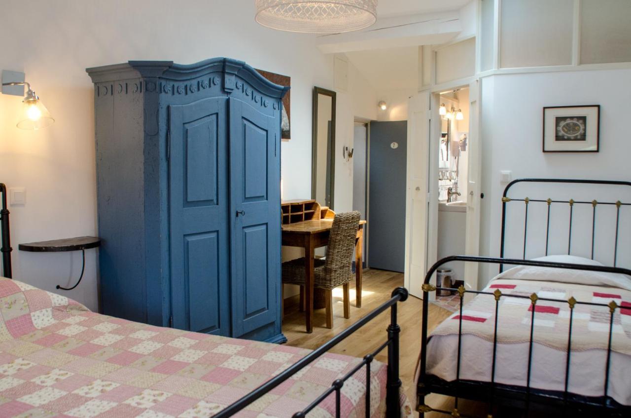 Hotel Les Remparts Venasque Exterior photo